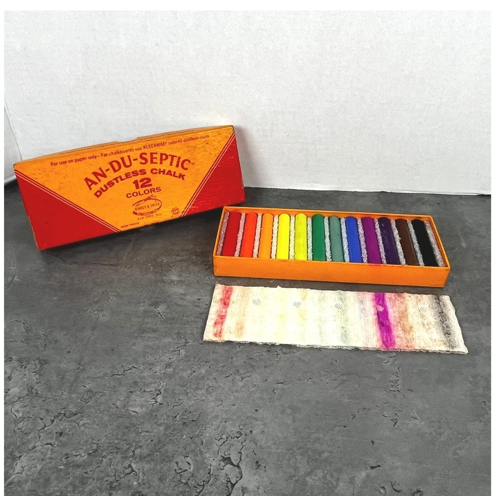 Vintage Binney & Smith An-Du-Septic‎ Dustless Chalk 12 Colors No 6112 USA Made